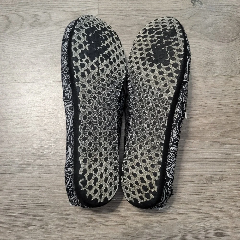 TOMS Classic Alpargata Black Silver Metallic Paisley Jacquard Slip On Shoes 8